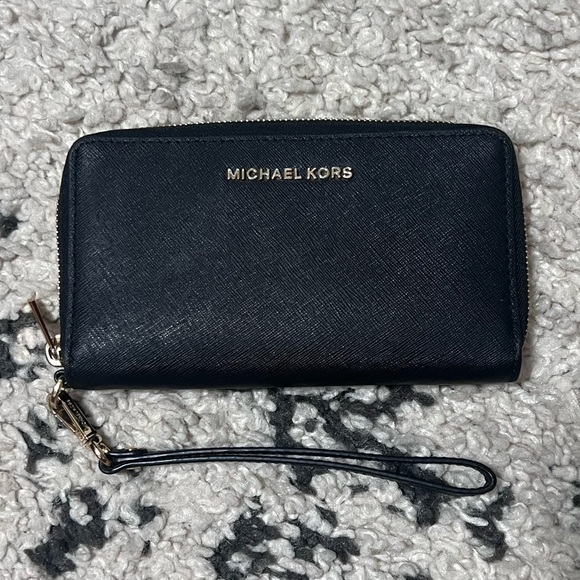 Michael Kors Jet Set Zip Around Phone Holder Walle - Picture 1 of 7